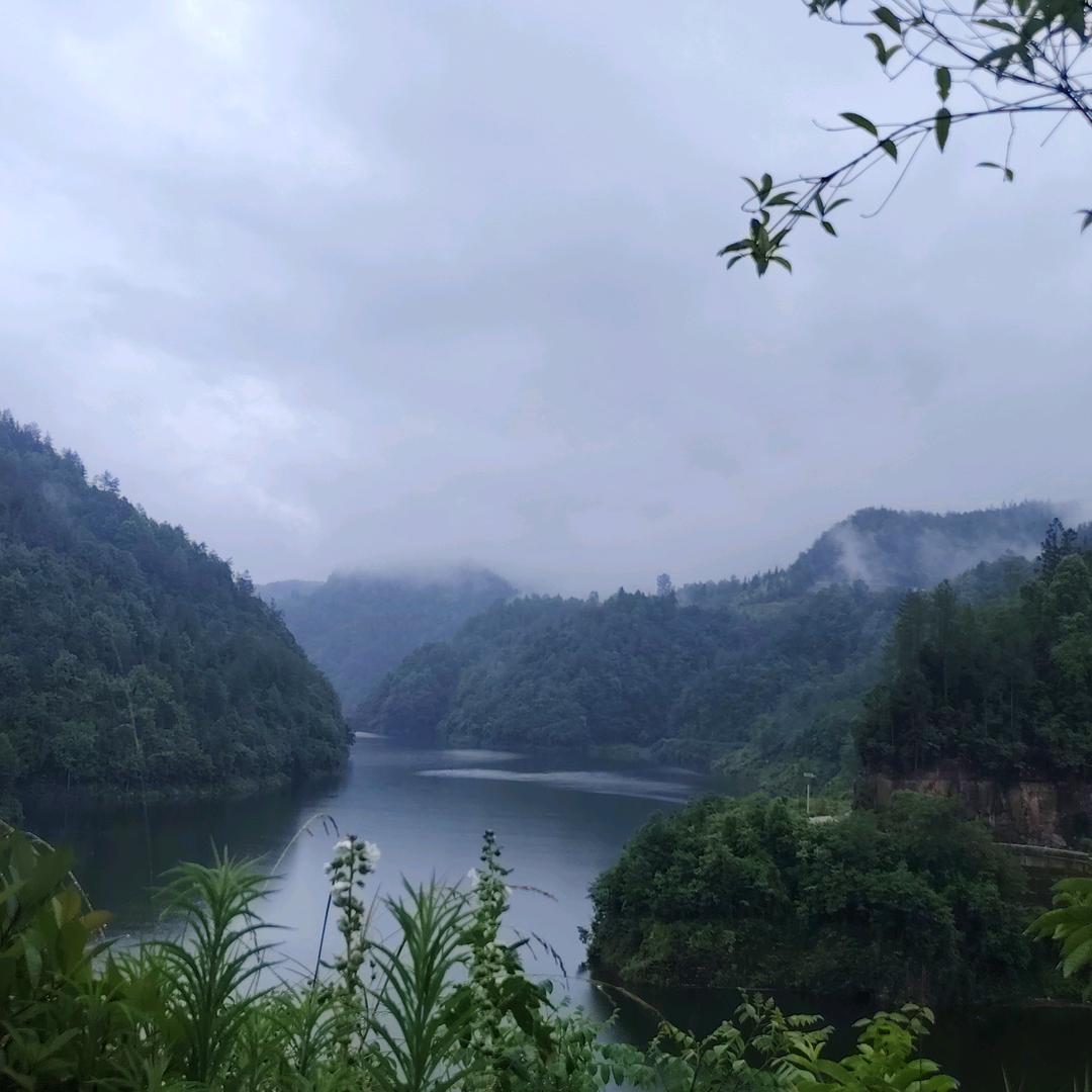 浅色年华😊😊