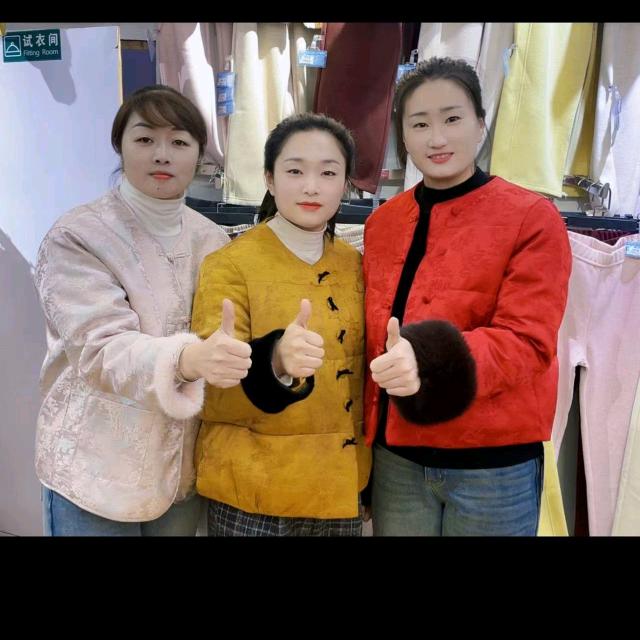 成和商厦沂源店一童装女裤部