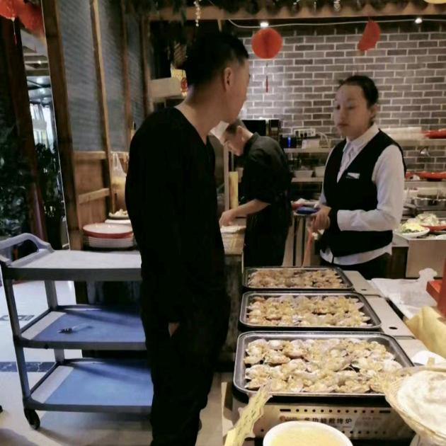 谭笑风声