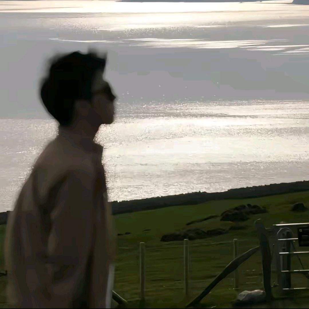 X💫
