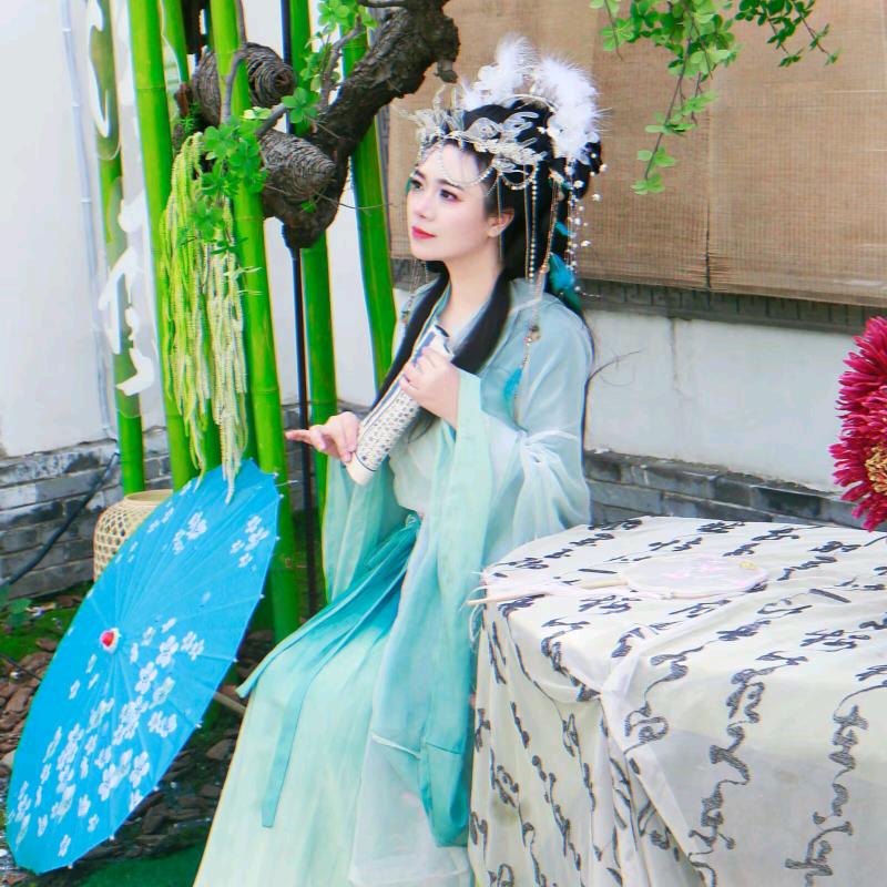 婷宝饿了