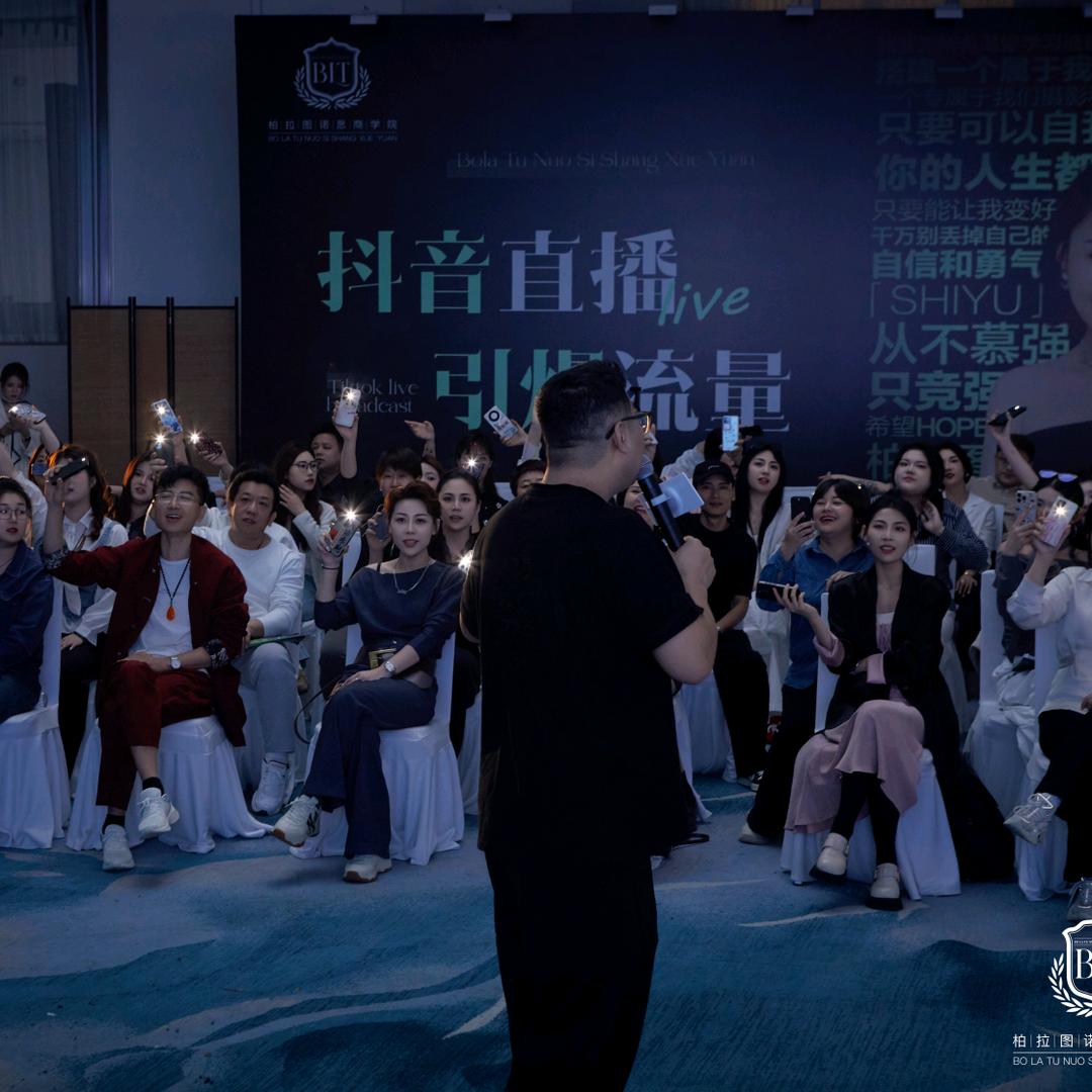 青岛-摄影师-叶|🍃