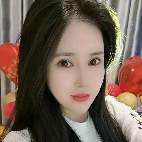 一菲（自助棋牌室老板娘)单身