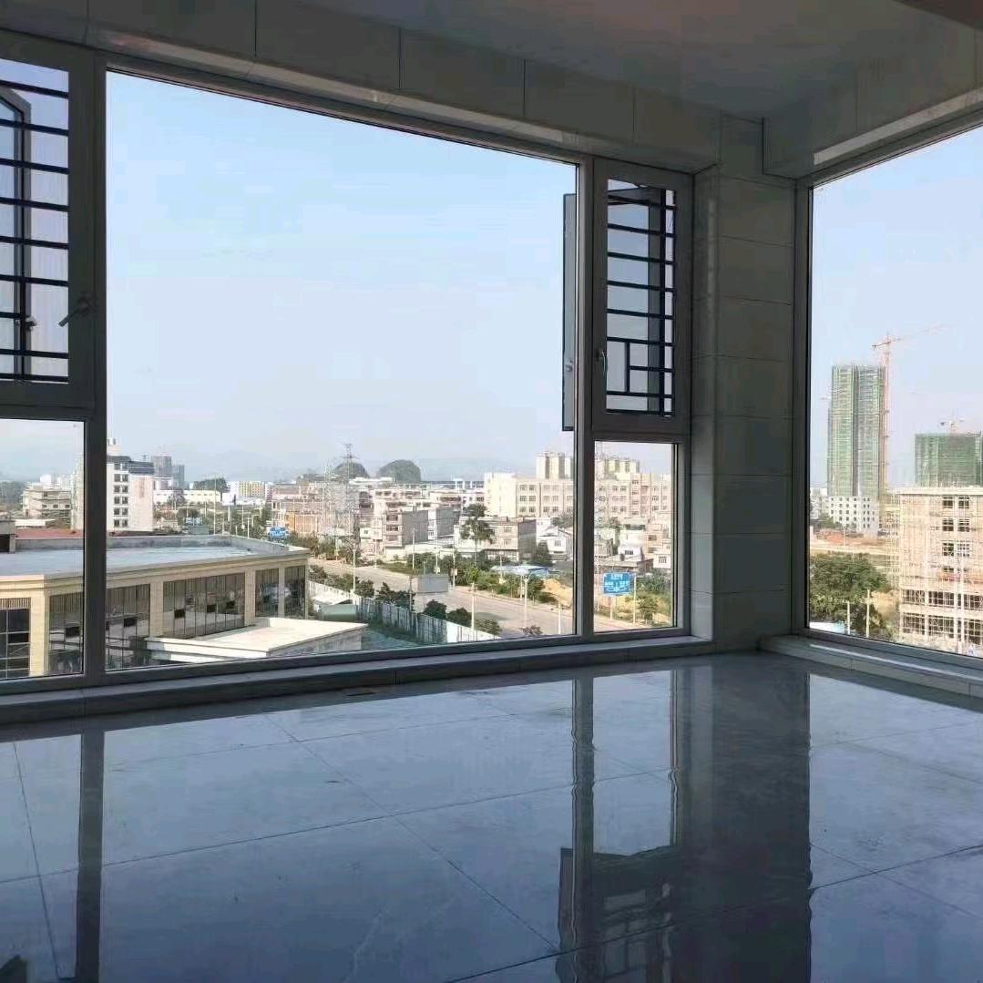 鑫豪门窗    朱波