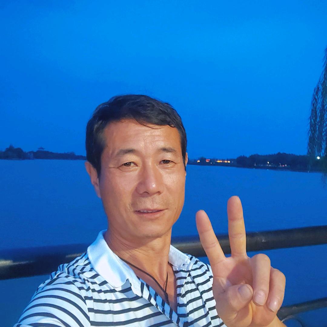 鑫鑫铝合金门窗店