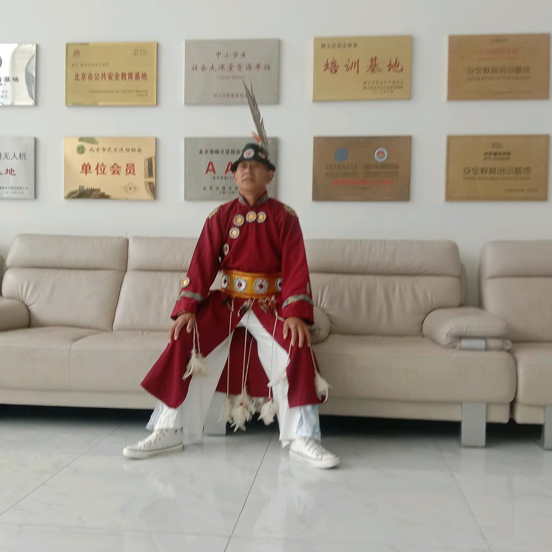 萍水相逢，