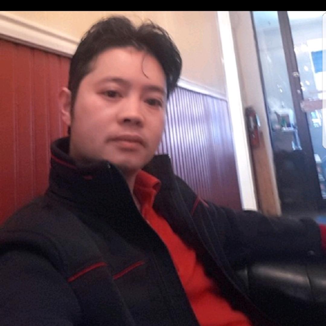 秦不自禁