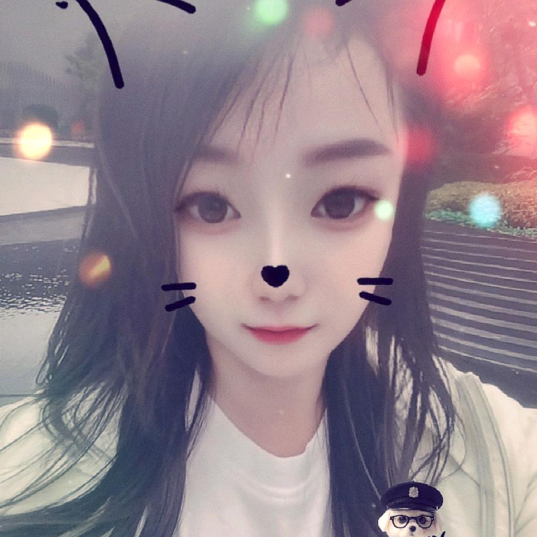 洋洋(⁎⁍̴̛ᴗ⁍̴̛⁎)