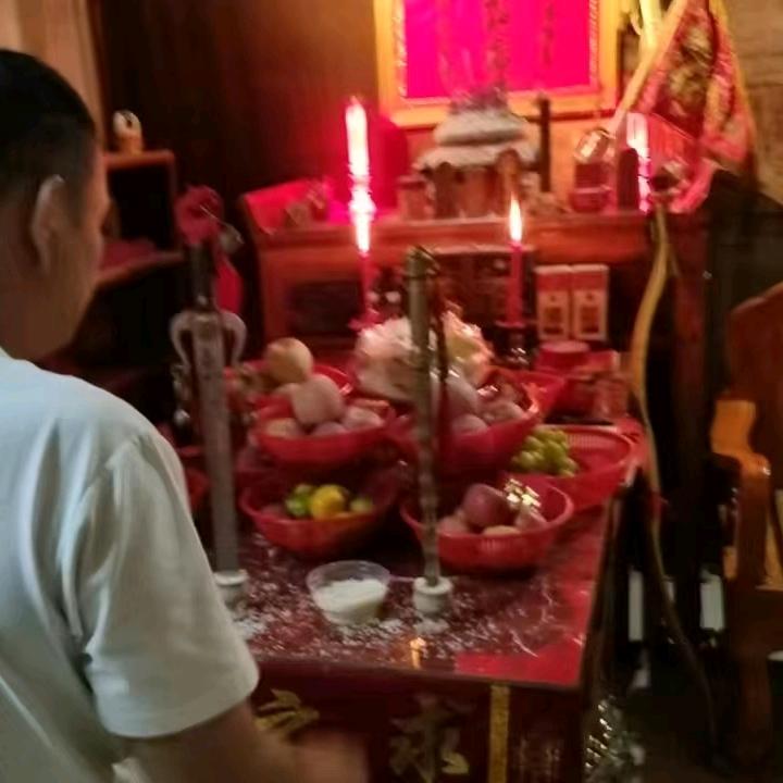 冯龙冼凤仙官