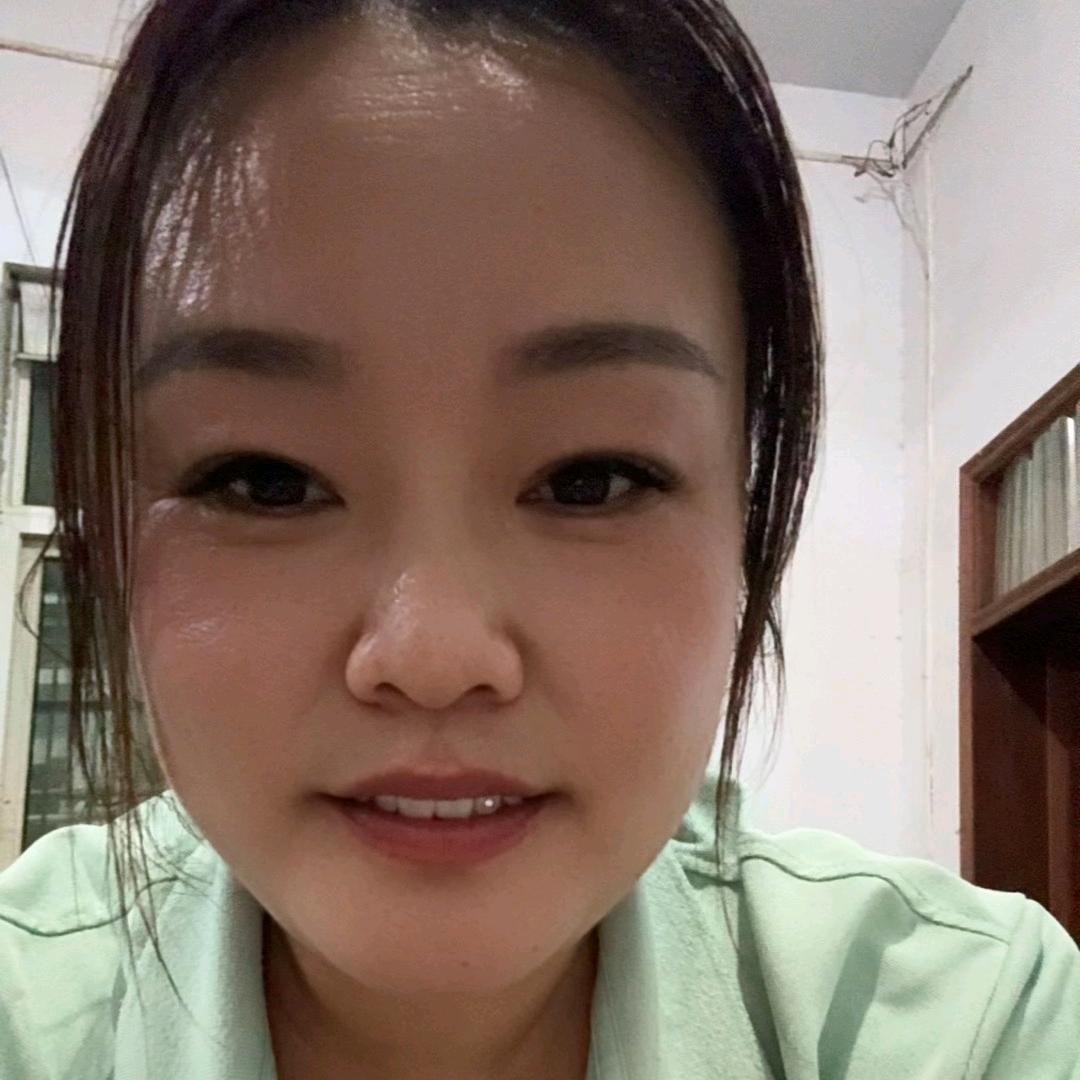 大王瓷砖超市 程爱华