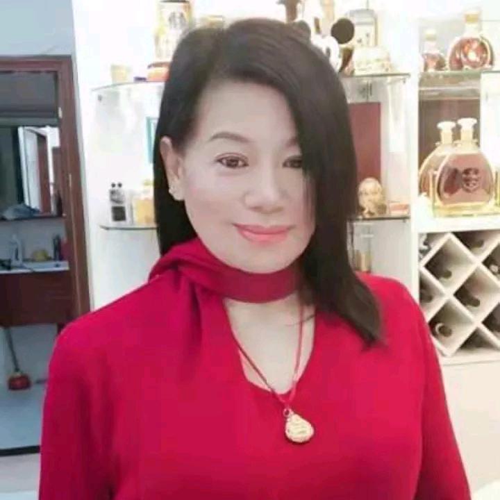 爱唱歌客家妹蓝蓝