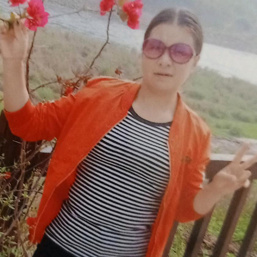 汤远艳