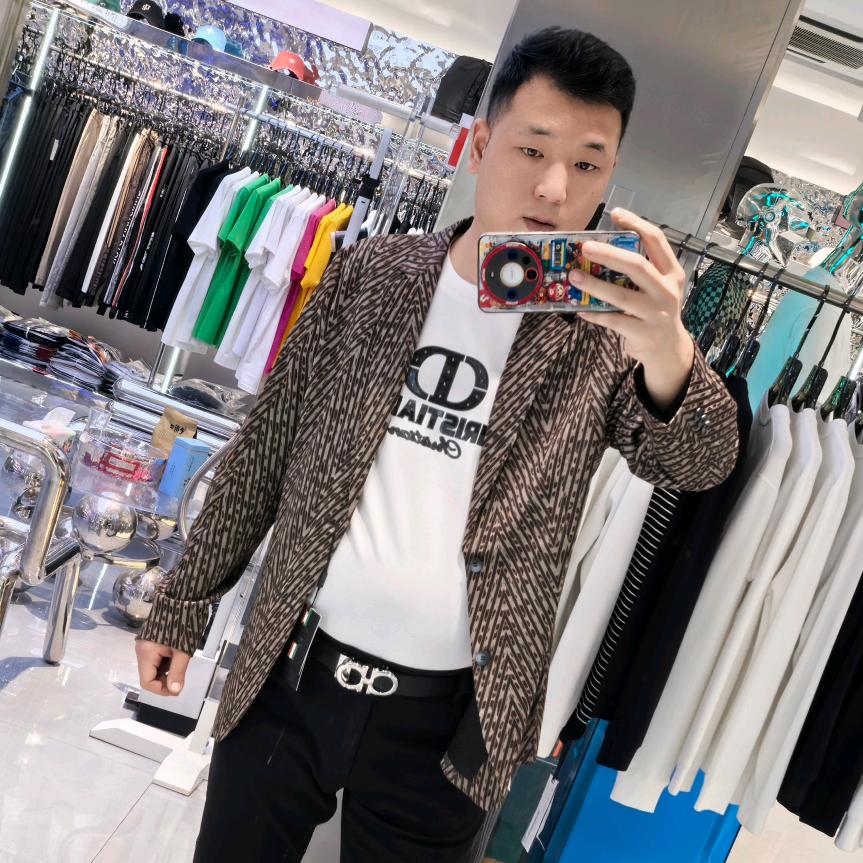 在路上男装