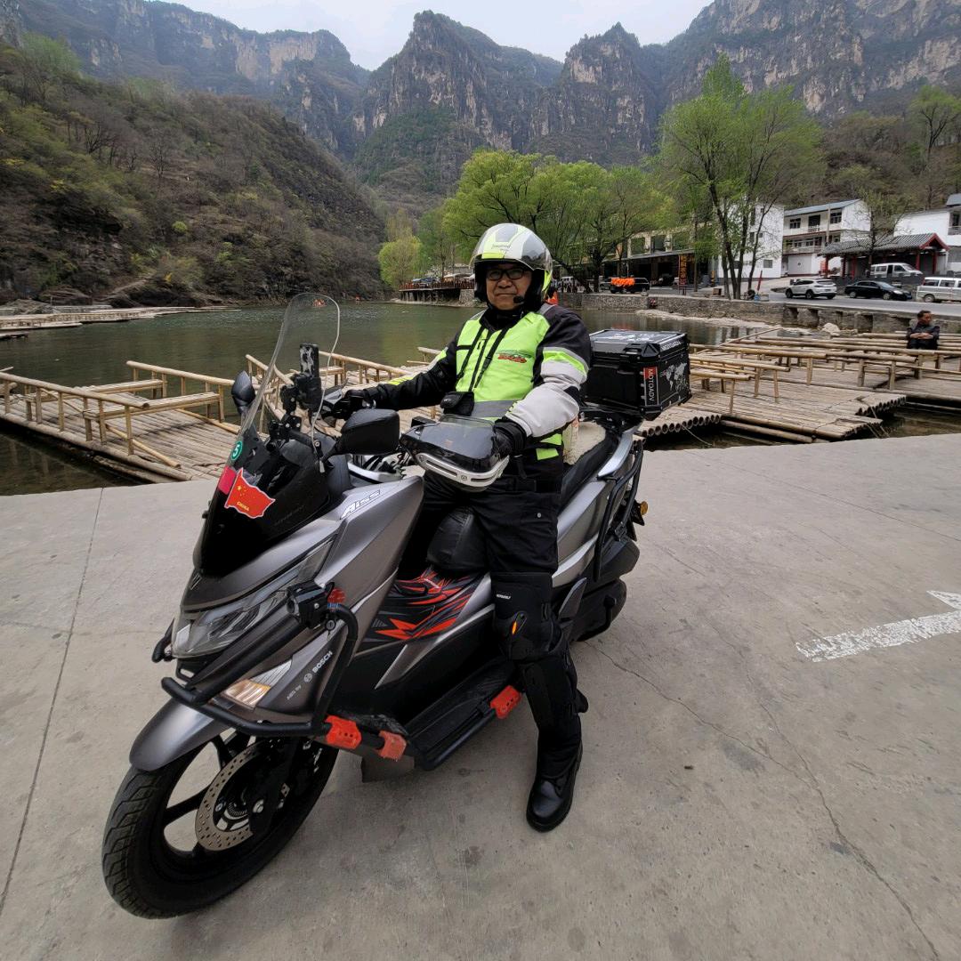 一个老头游天下