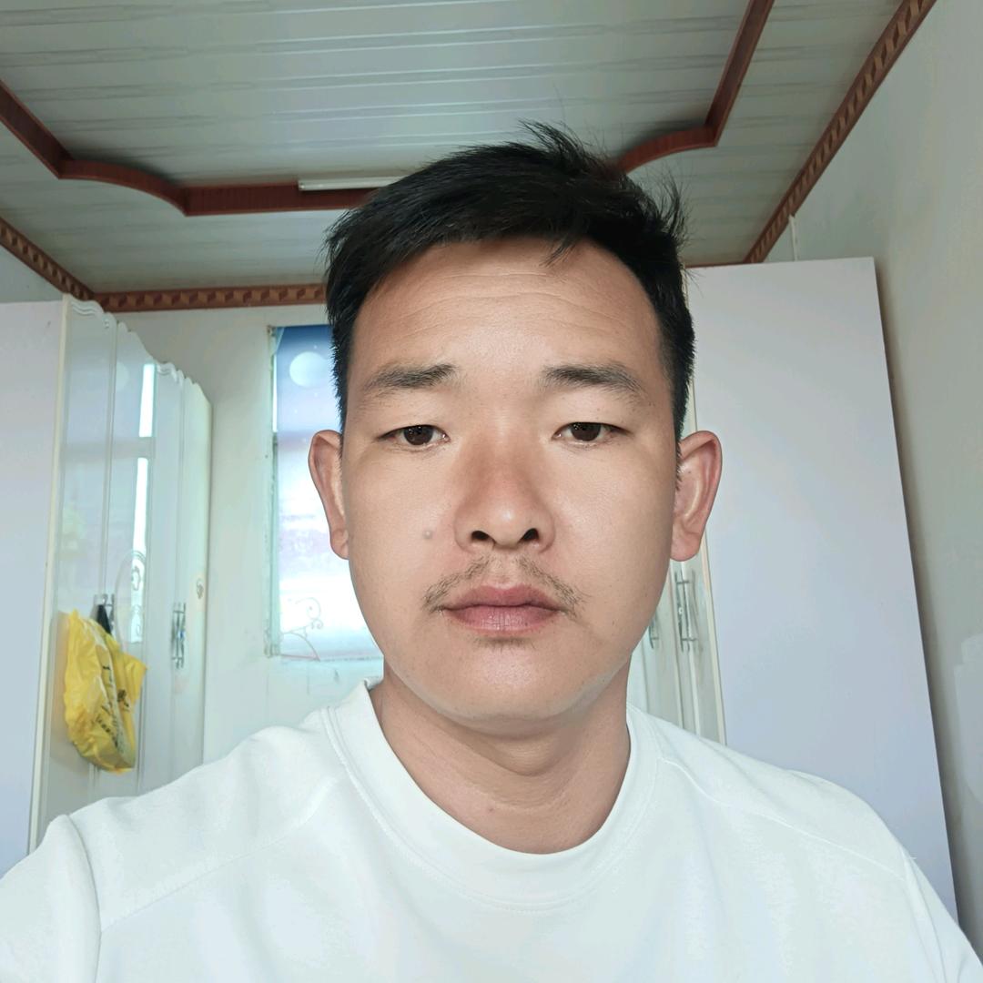 红亮