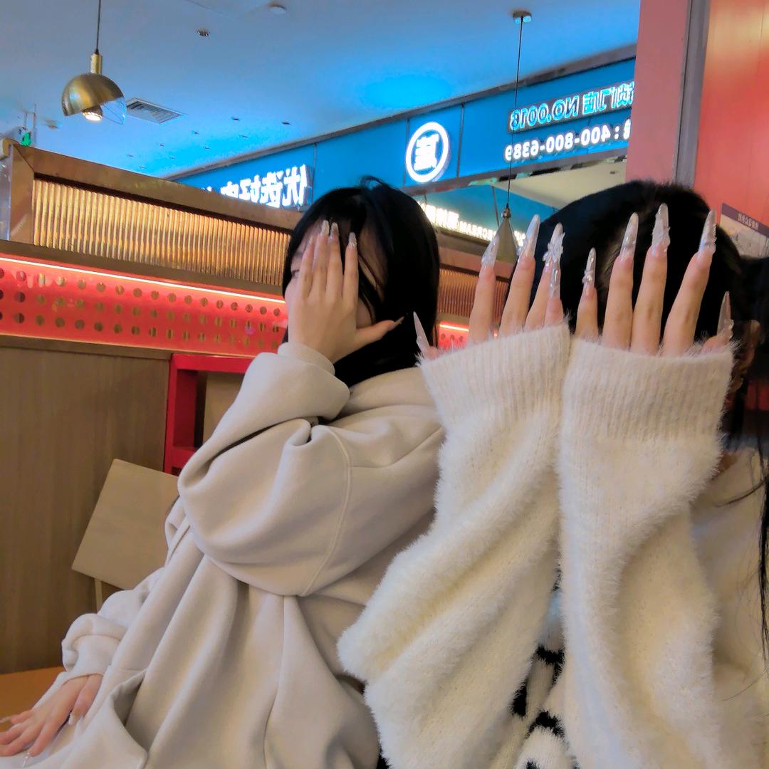 丫头👧🏻零食吃不胖🍔🍟