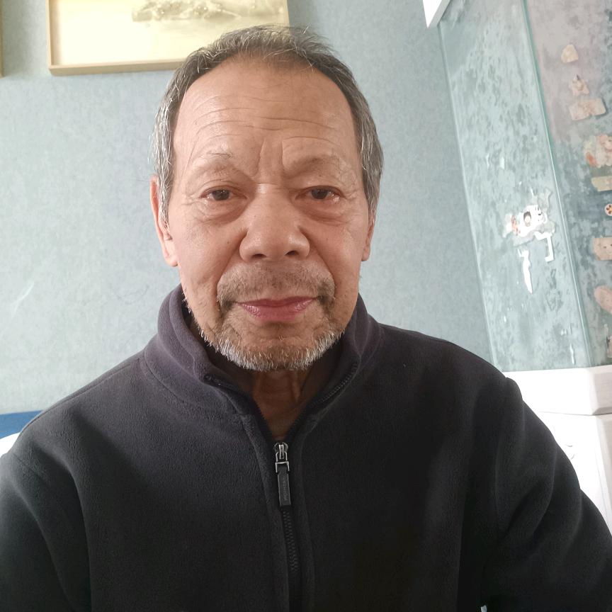 喜欢板胡的老王头