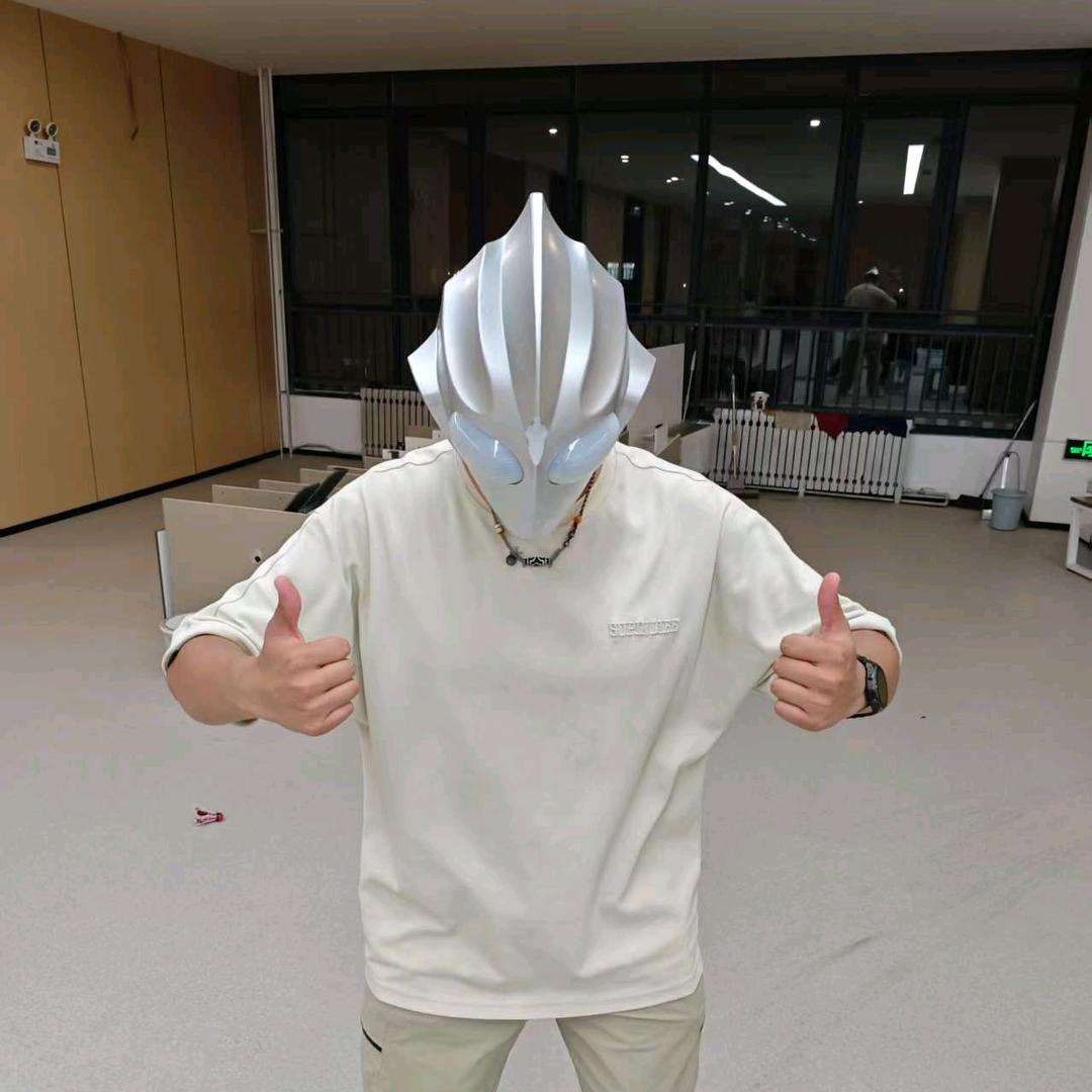 不会拍照的阿权📷