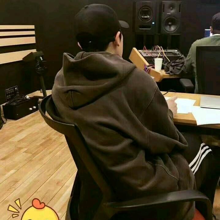 🇨🇳短发酒爷