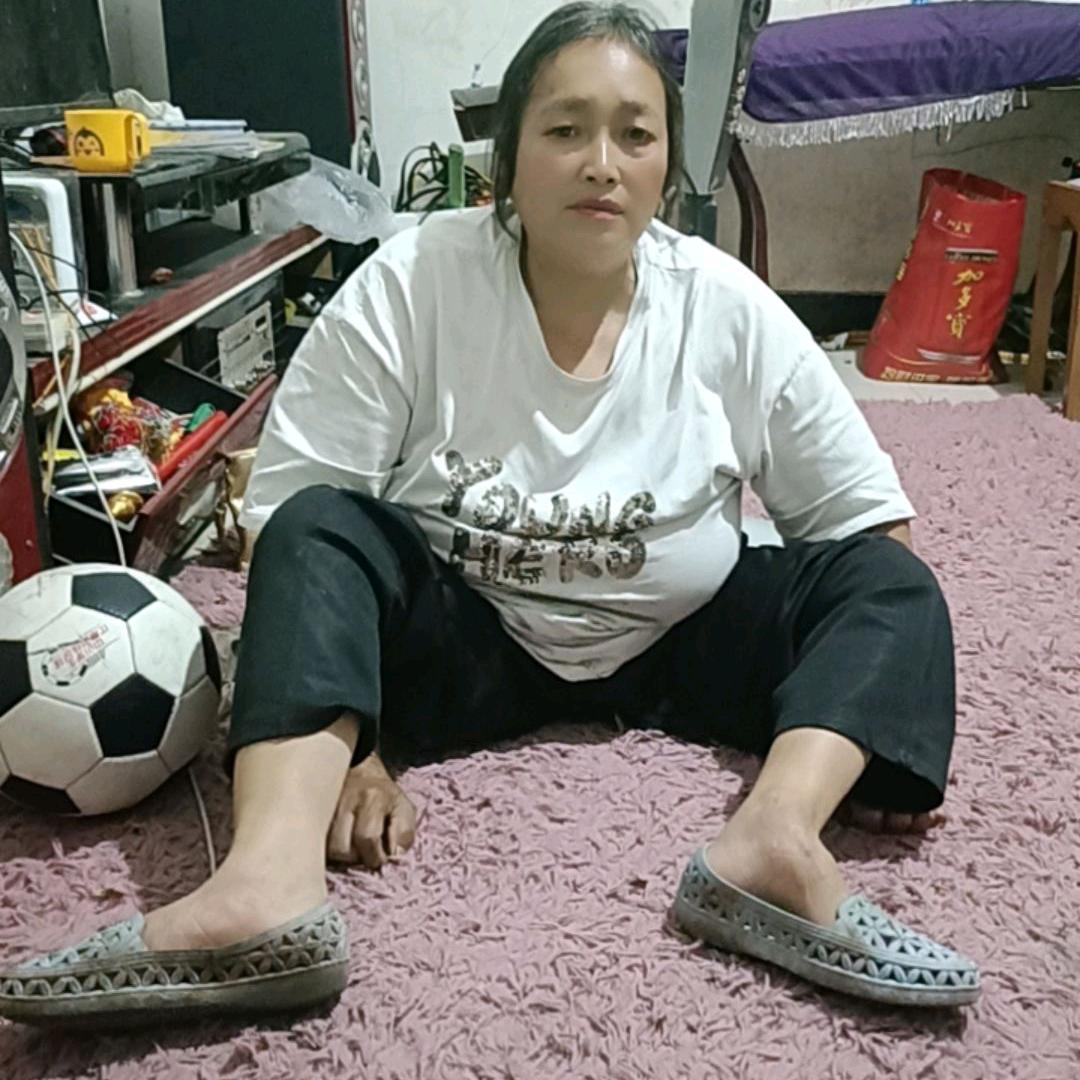 苦命轮椅姐