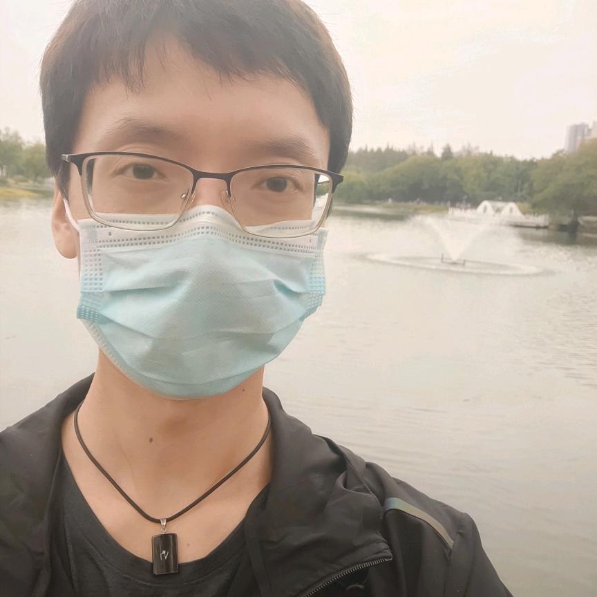 卜珊紫头像