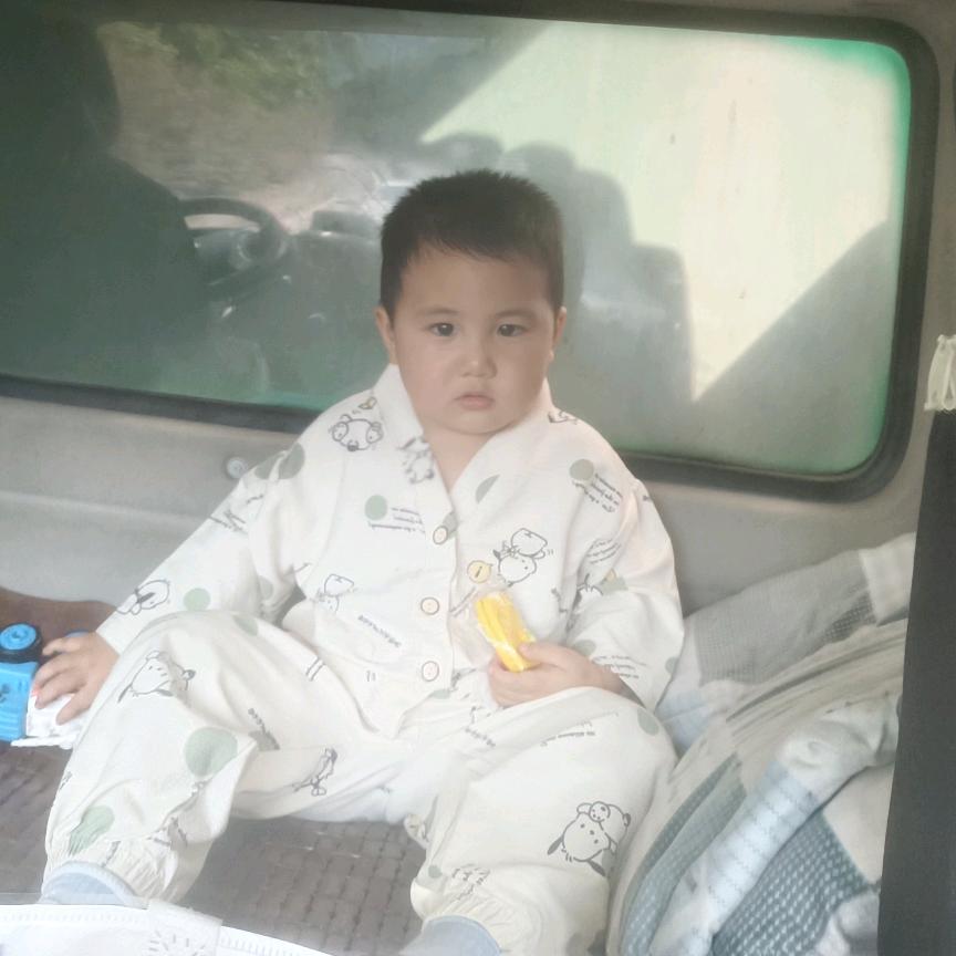 小帅帅🍓宝贝🌿🐇