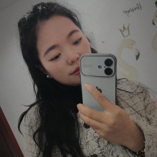 ༽ཽ♡⃝ 小石不吃葱🍀