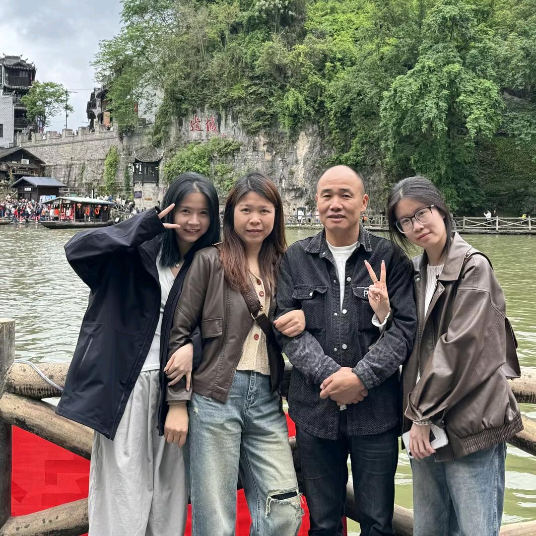 杨教练陪练！小车出租！