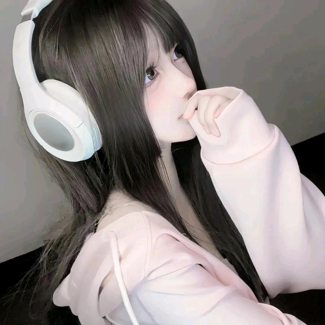 浠