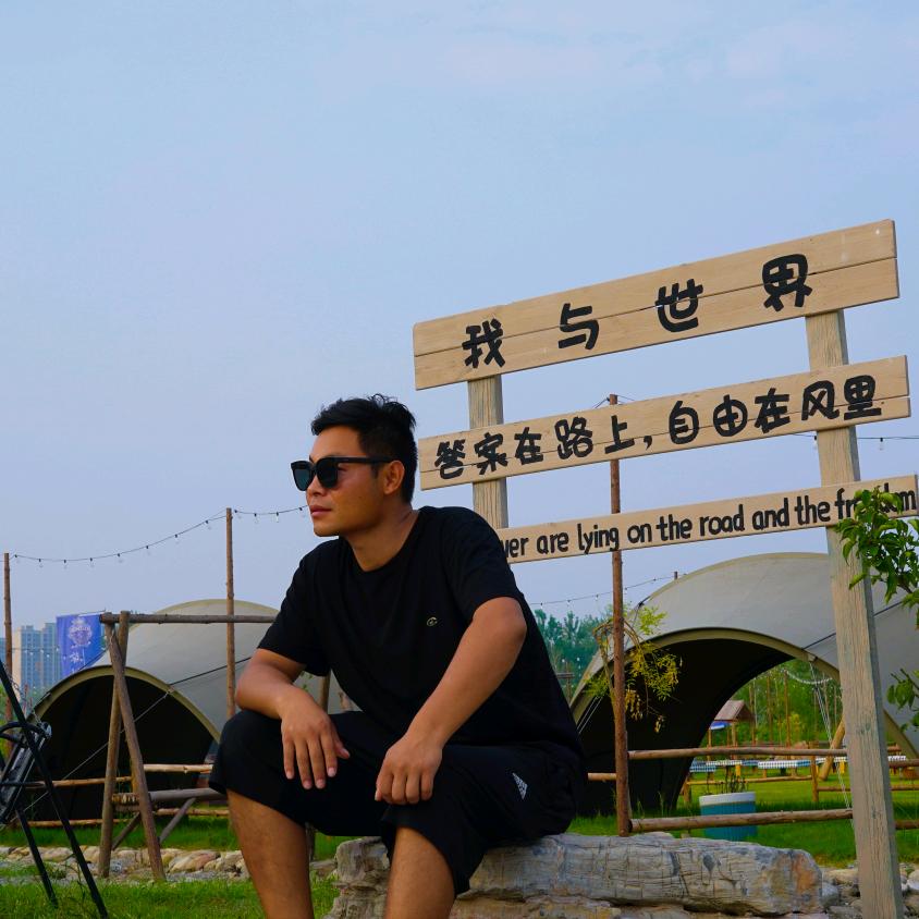 暮野城市营地主理人