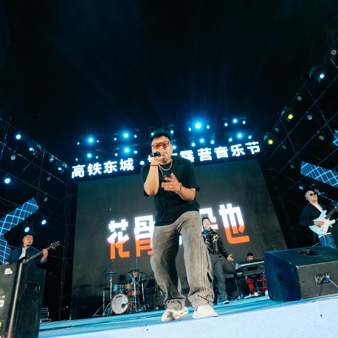 歌手沐泽（奇遇民谣）💕