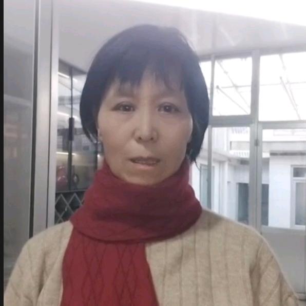 鑫鑫（在直播的筹备中）