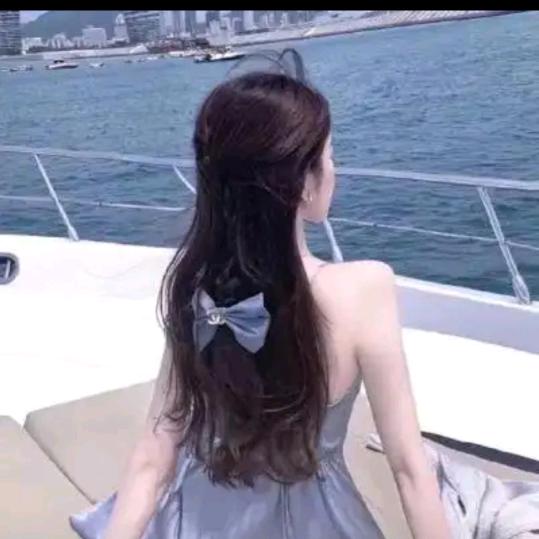 ℒ半颗💞糖ℒᎭℯ⃝