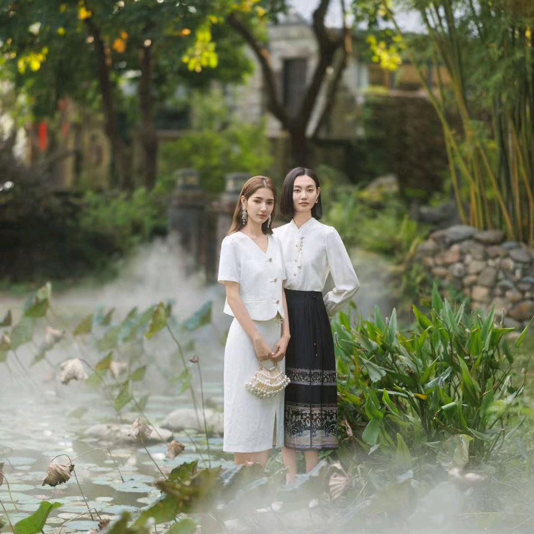 优美世界 万丰海岸城店