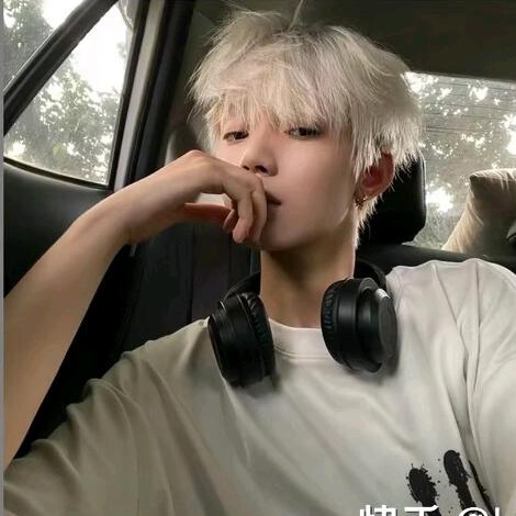 小鹤🦩