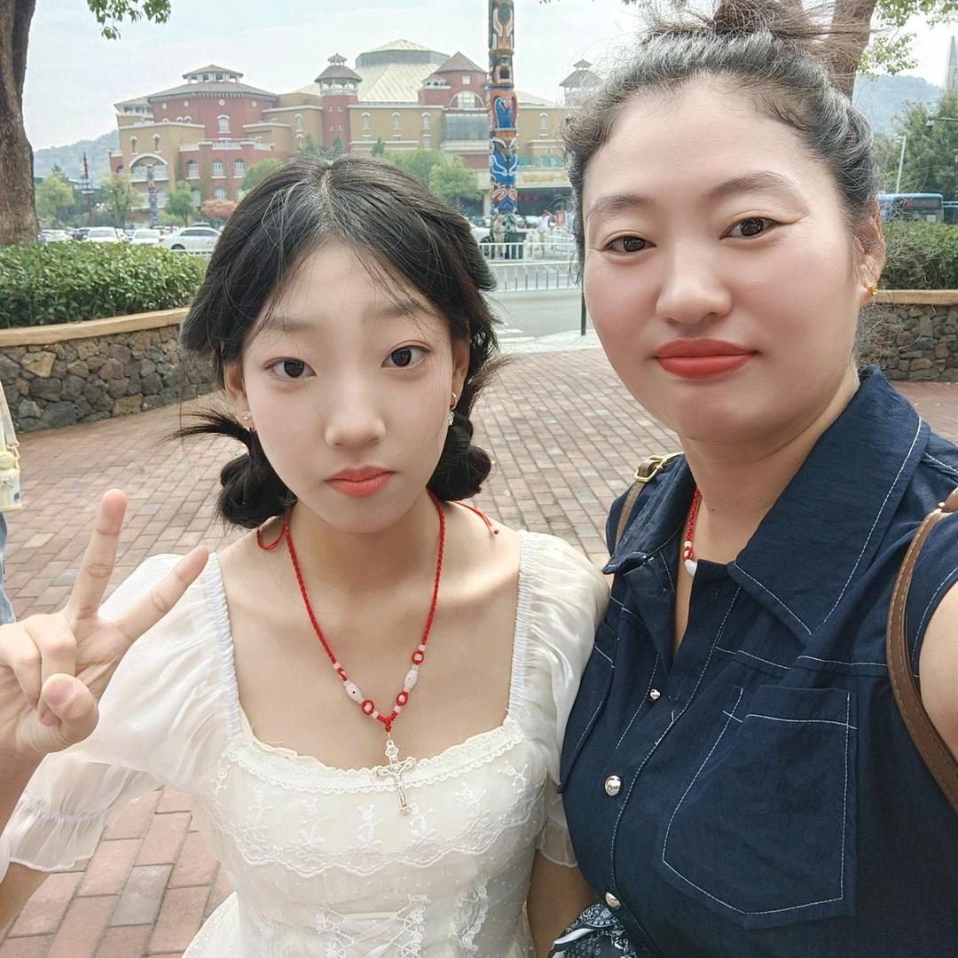 小张菇娘
