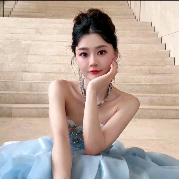 乔儿（爆款穿搭）