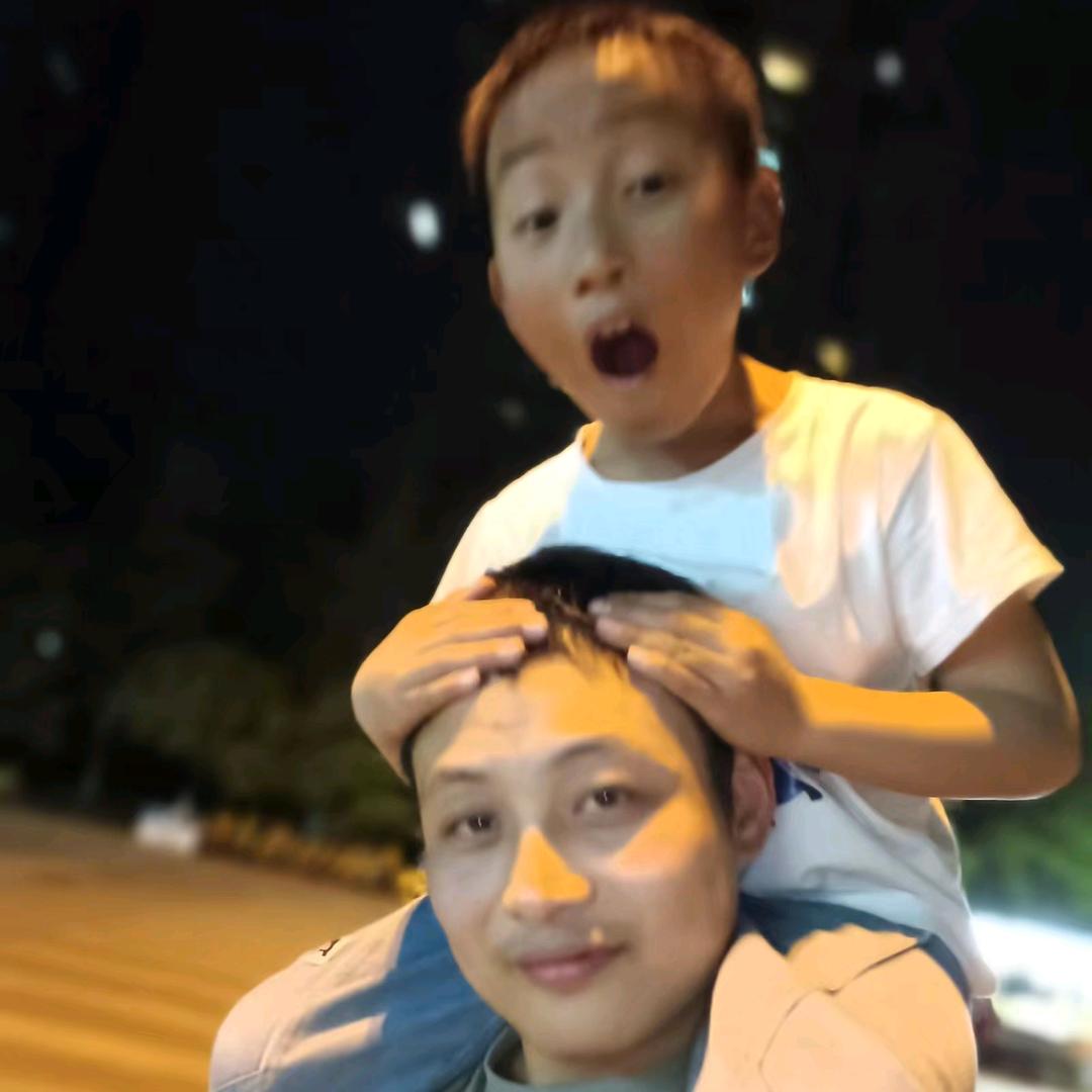 小 曾