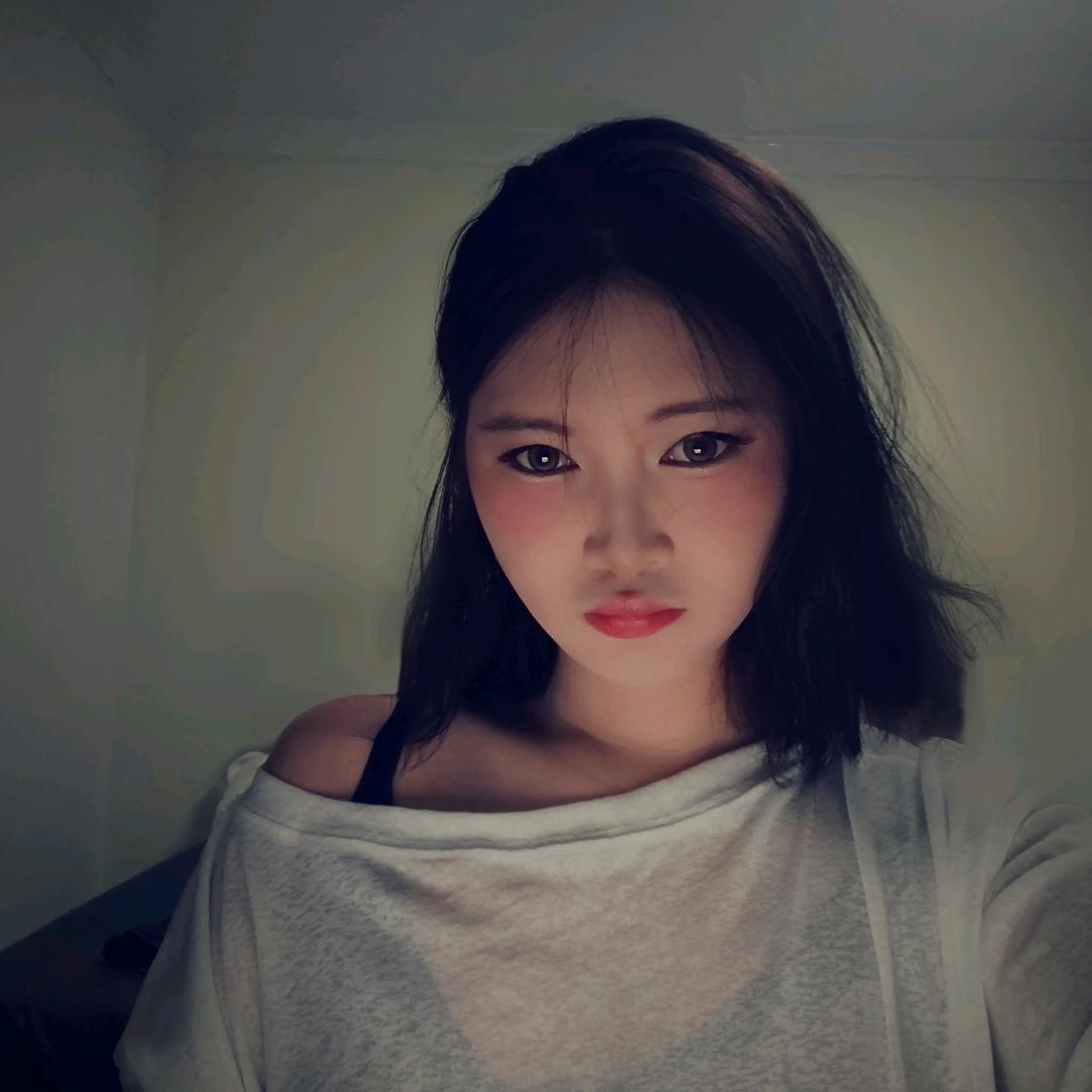 美女不吃香菜