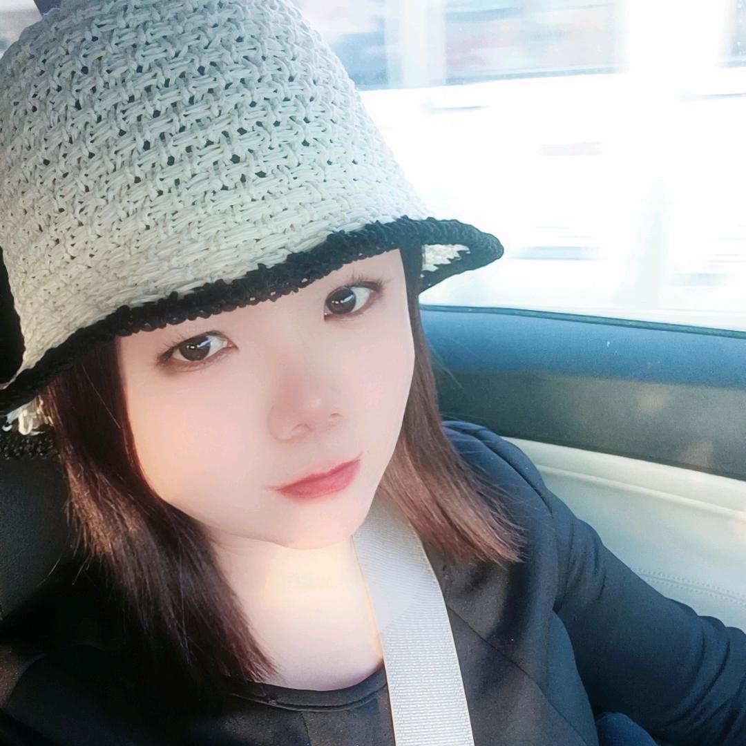 淡淡的烟草味
