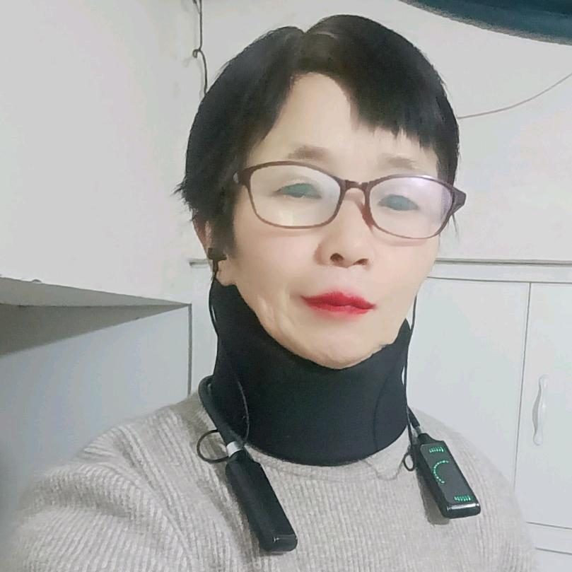 英子