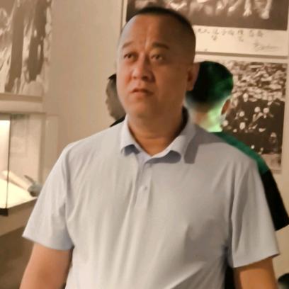 憨憨的龙叔