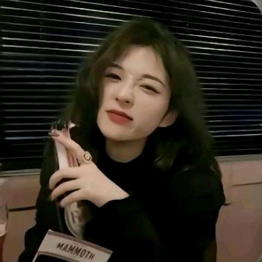 窝有“一个衣服”🌤