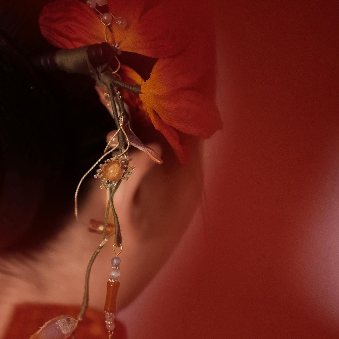 六月