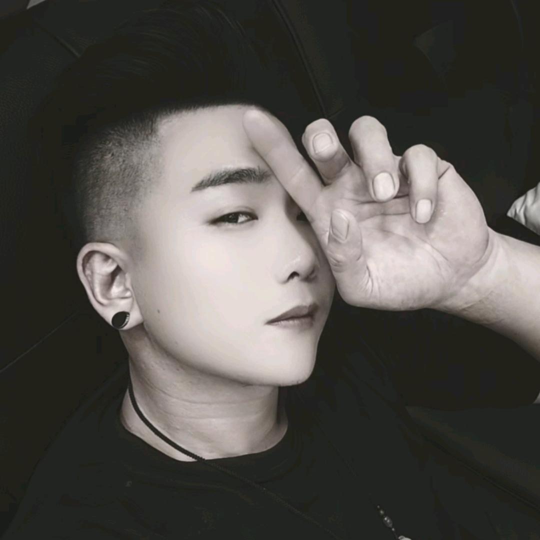 Story龙少