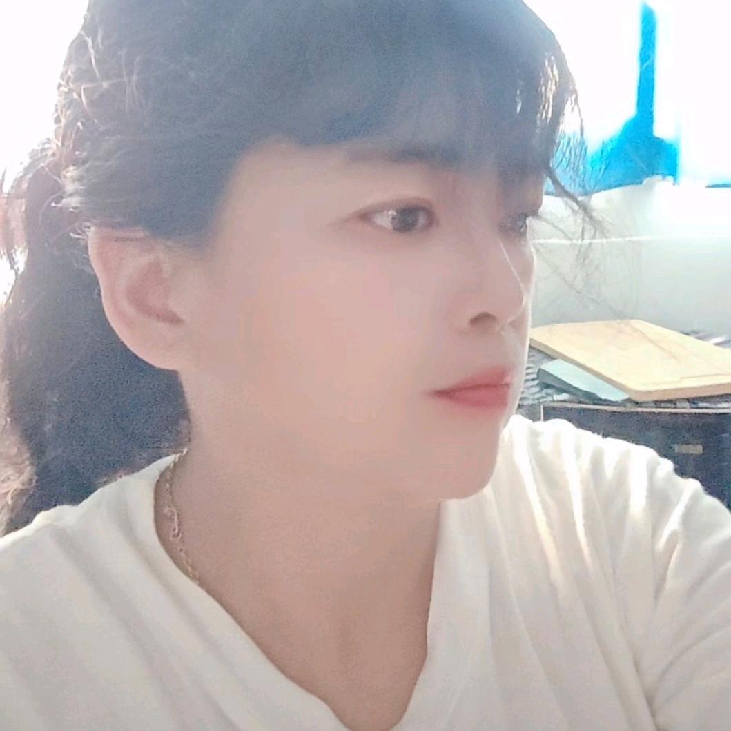 雯  雯 线上旧衣回收