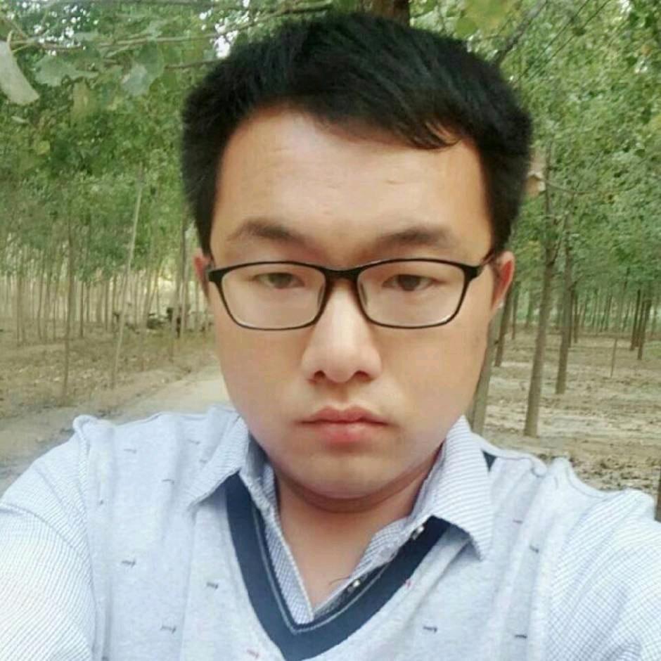 辉煌苗木基地-曲洪宝