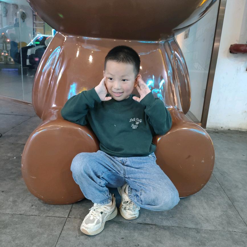 是翰翰吖
