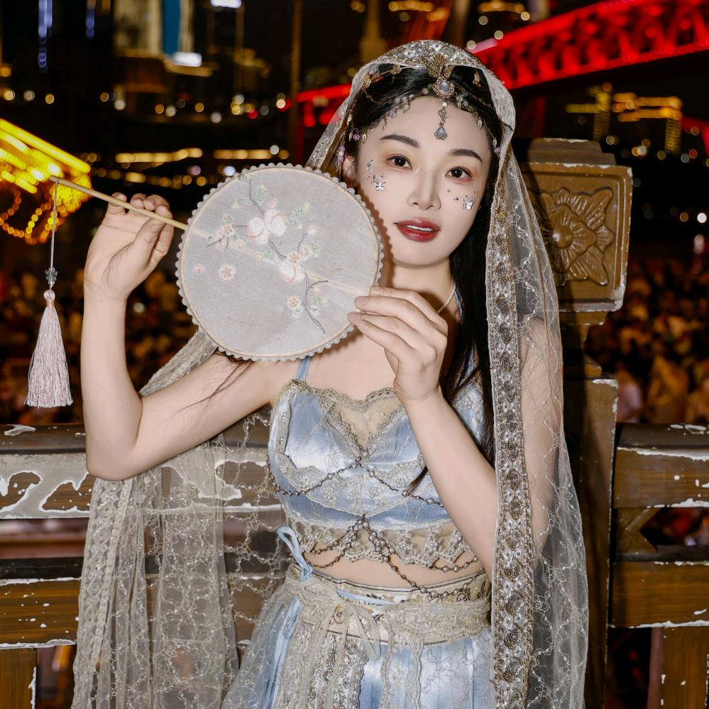 爱跑步的小姐姐🍎🍎🍎