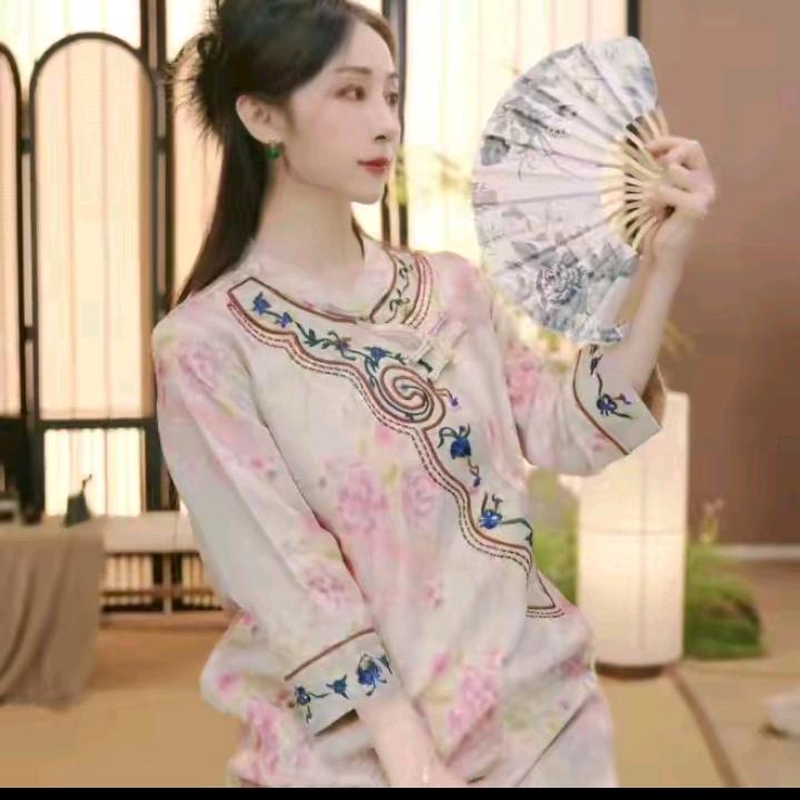 雅度服饰香云纱主理人高高